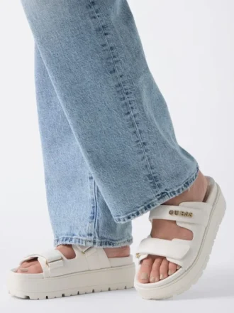 Fasten Sandale aus echtem Leder