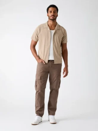 Gestreiftes Strickhemd
