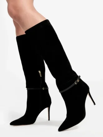 Kniehohe Stiefel aus Wildleder mit Stilettos